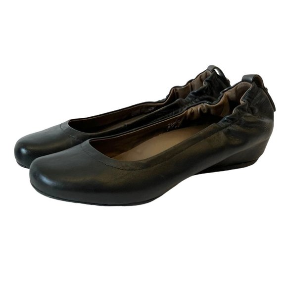 Earthies TOLO Black Leather Flat Ballet Slip On Comfort Shoes Women's Sz 7 - Picture 1 of 16